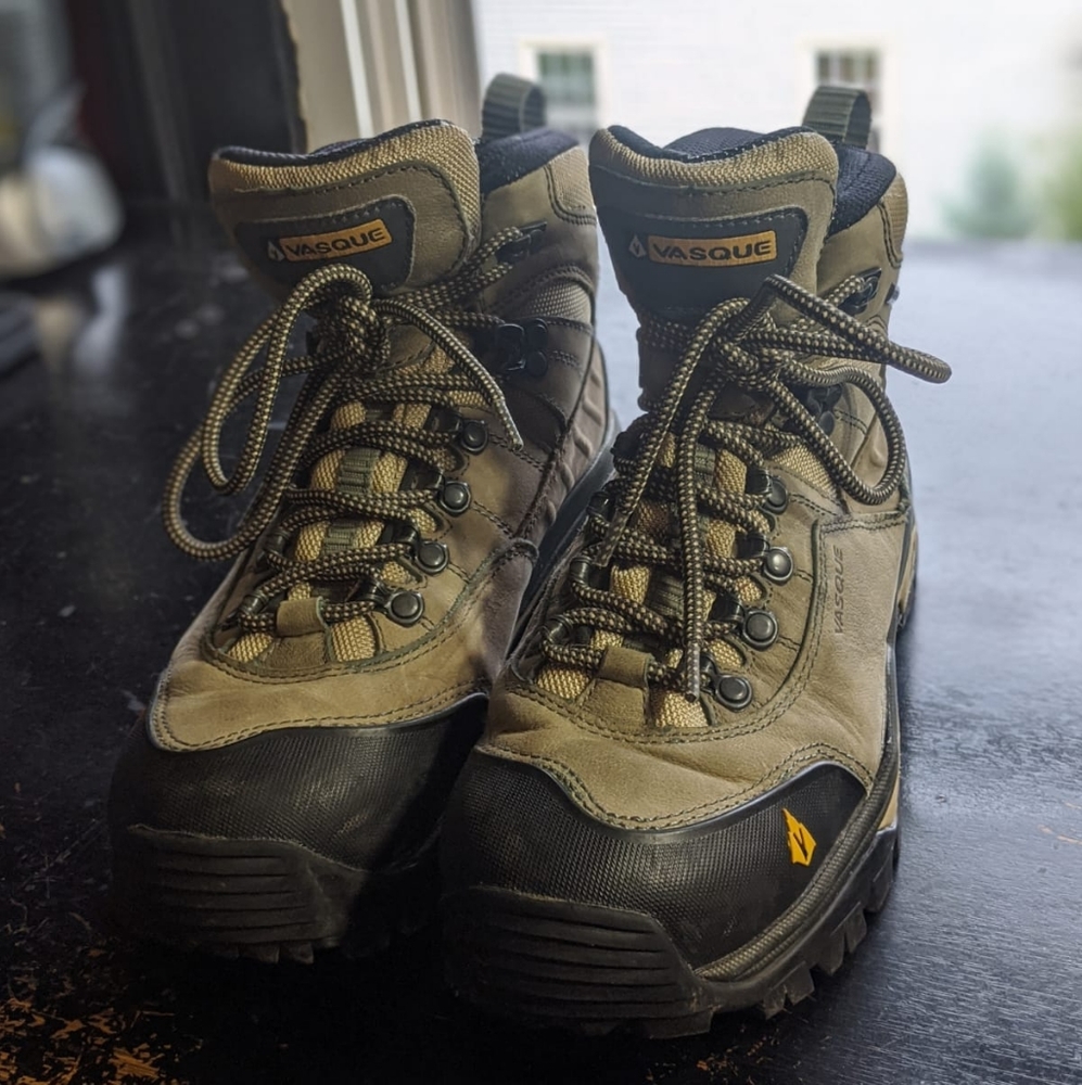 Vasque Women's Gore-tex Hiking Boots
